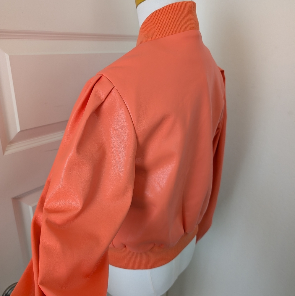 HOUSE OF HARLOW Bomber Jacket Vegan Leather Coral Size Medium NWT - Picture 3 of 13